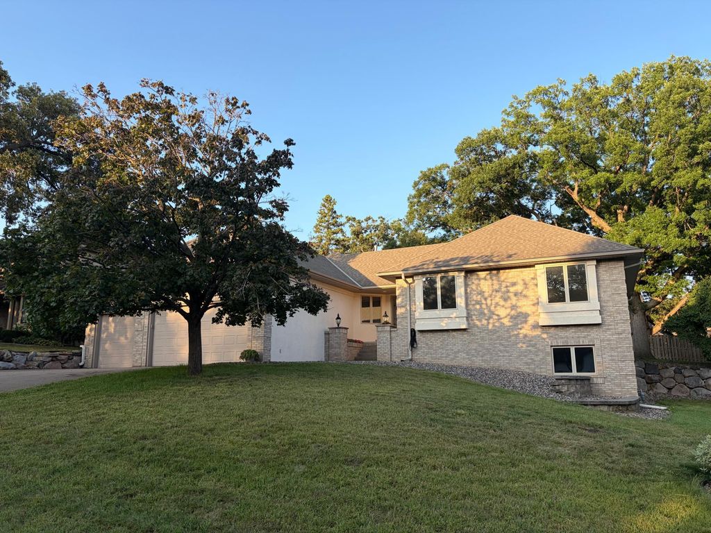 13172 Galleria Place, Apple Valley, MN 55124 — exterior