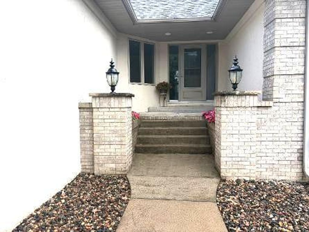 13172 Galleria Place, Apple Valley, MN 55124 — photo 3