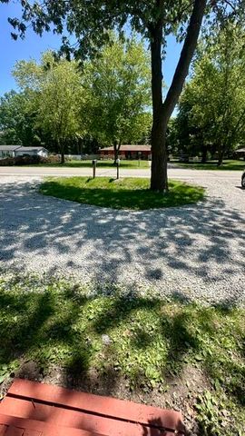 18750 Sumpter Road, Belleville, MI 48111