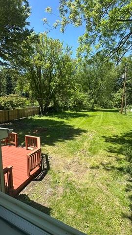 18750 Sumpter Road, Belleville, MI 48111