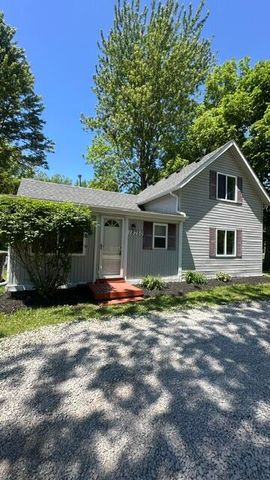 18750 Sumpter Road, Belleville, MI 48111