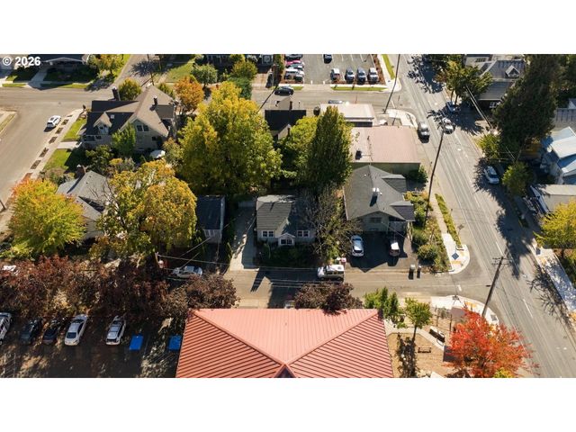 218 Se WASHINGTON St, Mc Minnville, OR 97128