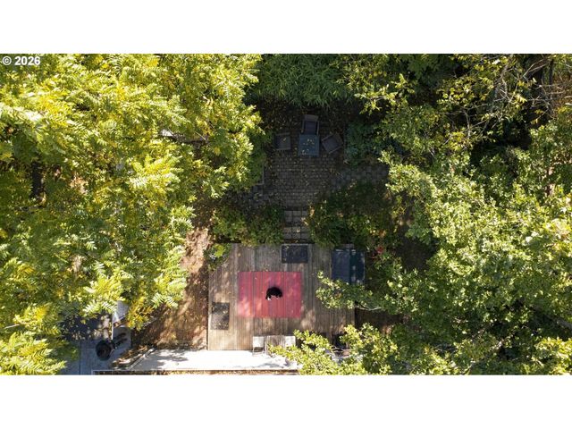 218 Se WASHINGTON St, Mc Minnville, OR 97128
