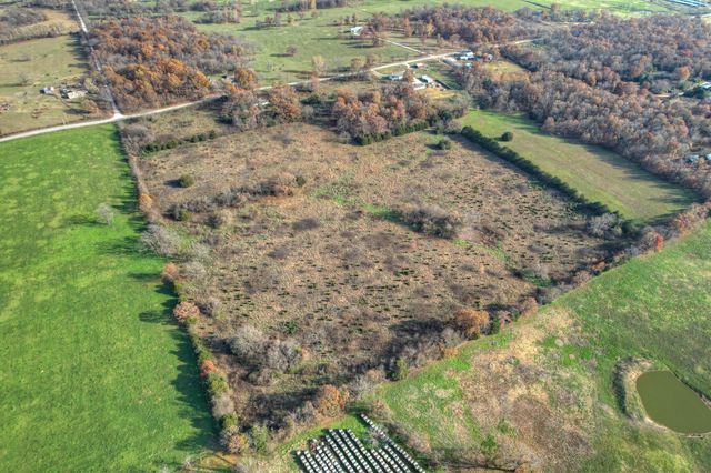 21214 Racoon Road, Stella, MO 64867