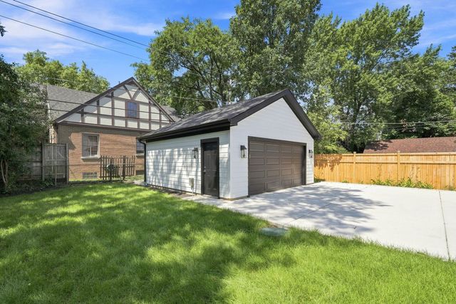 944 Rosemary Terrace, Deerfield, IL 60015