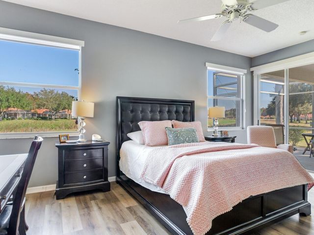 1277 LINDENWOOD DRIVE, Tarpon Springs, FL 34688