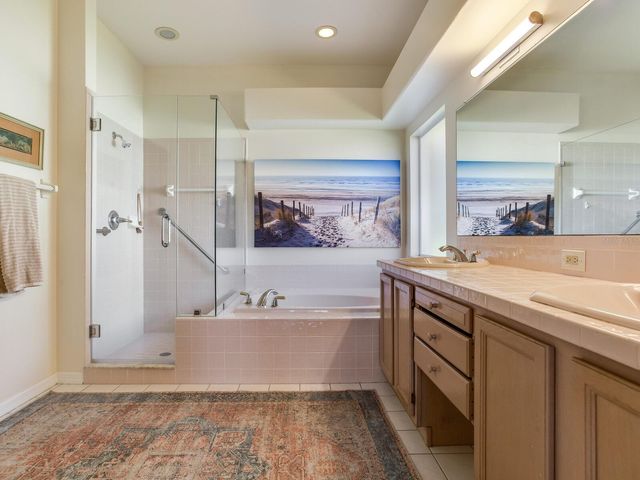 1277 LINDENWOOD DRIVE, Tarpon Springs, FL 34688