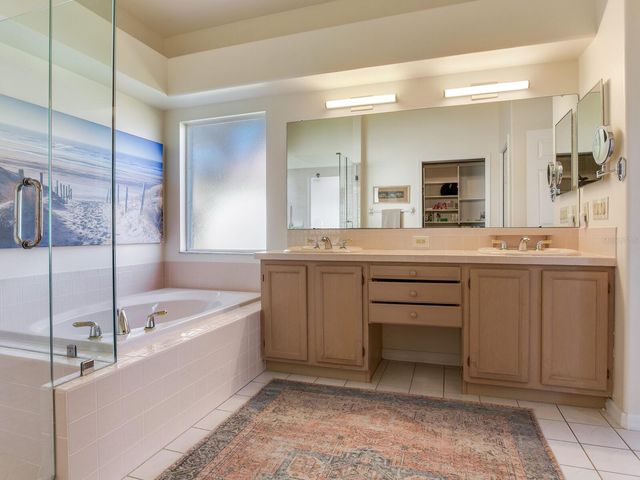 1277 LINDENWOOD DRIVE, Tarpon Springs, FL 34688