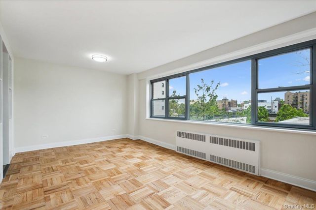 2 Washington Square 1G, Larchmont, NY 10538