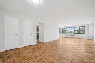2 Washington Square 1G, Larchmont, NY 10538