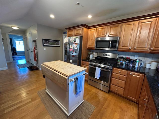 116 Chestnut St 5, Waltham, MA 02453