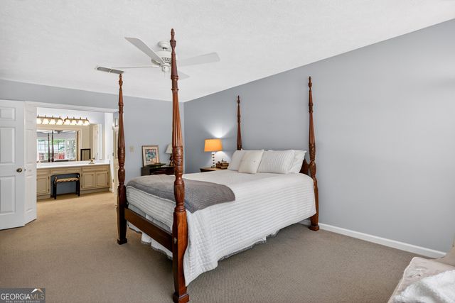 501 Ashford Circle, Lagrange, GA 30240