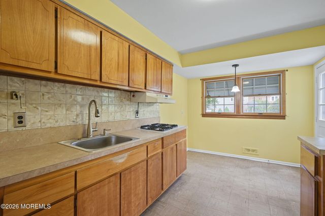 12 Sheinfine Avenue, South River, NJ 08882