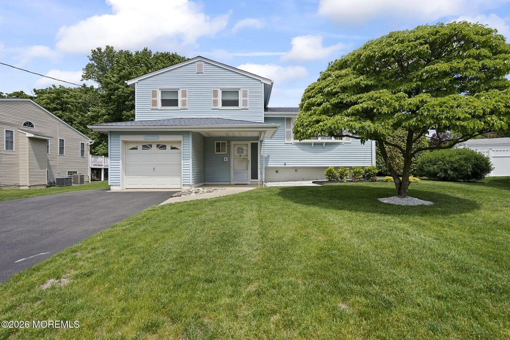 12 Sheinfine Avenue, South River, NJ 08882