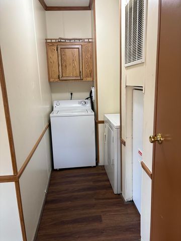 125 Compton DR, Elliston, VA 24087