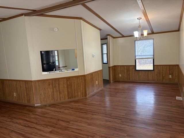 125 Compton DR, Elliston, VA 24087