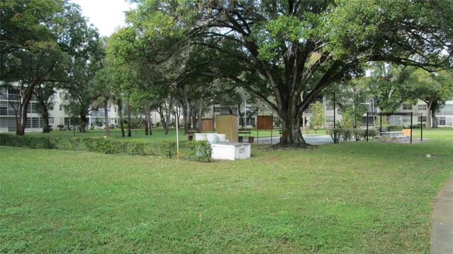 3001 NW 48th Avenue 237, Lauderdale Lakes, FL 33313