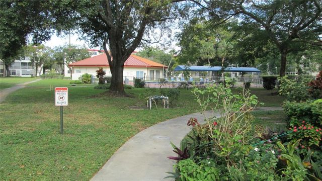 3001 NW 48th Avenue 237, Lauderdale Lakes, FL 33313