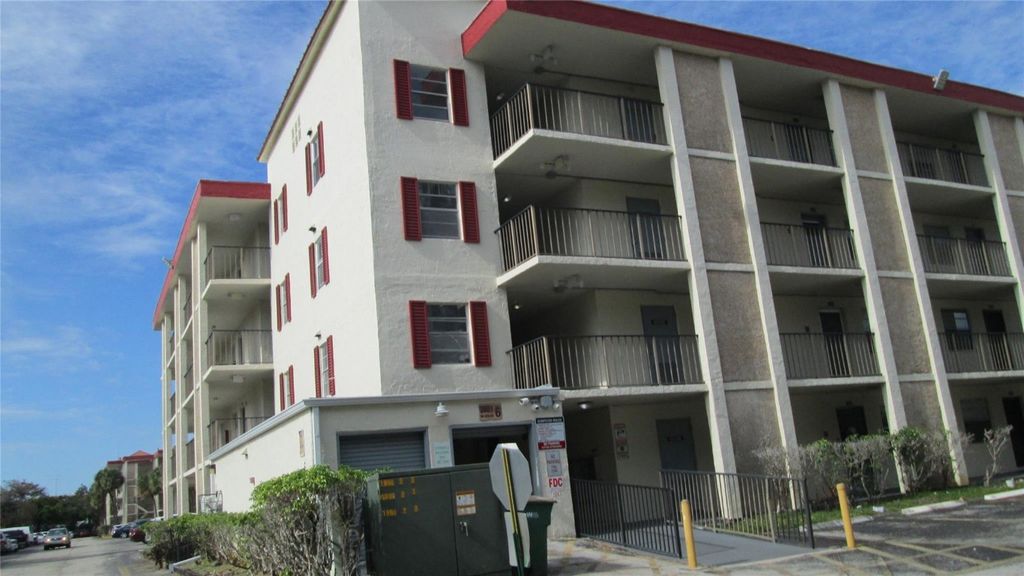 3001 NW 48th Avenue 237, Lauderdale Lakes, FL 33313