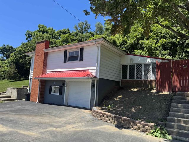 295 Private Road 660, South Point, OH 45680