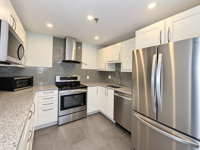 3920 Mystic Valley Parkway 322, Medford, MA 02155