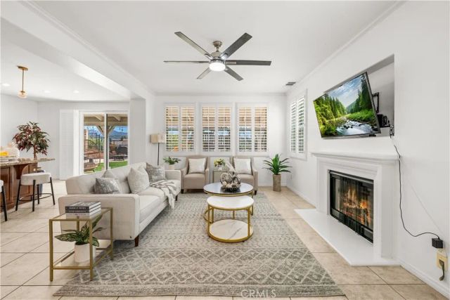 22588 Lamplight, Saugus, CA 91350