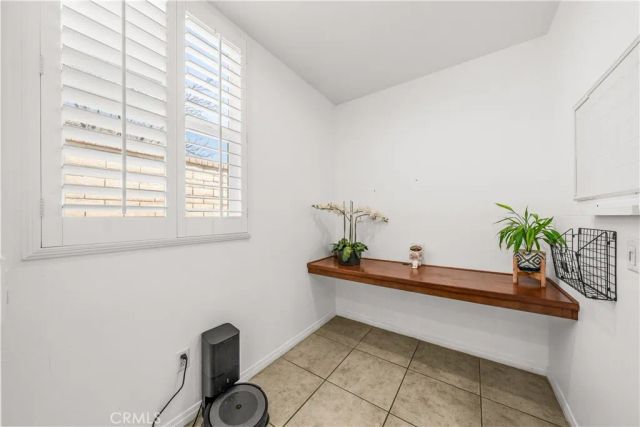 22588 Lamplight, Saugus, CA 91350