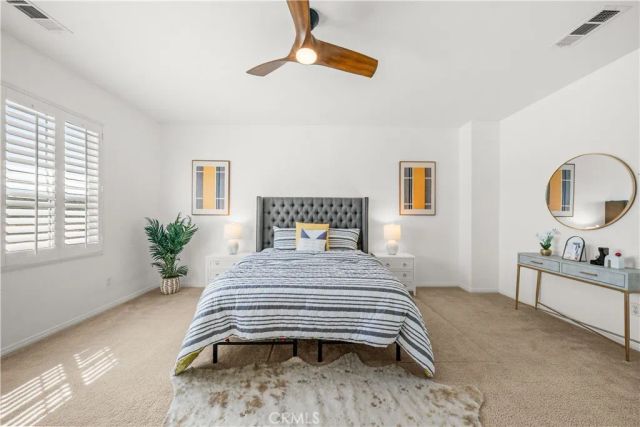 22588 Lamplight, Saugus, CA 91350