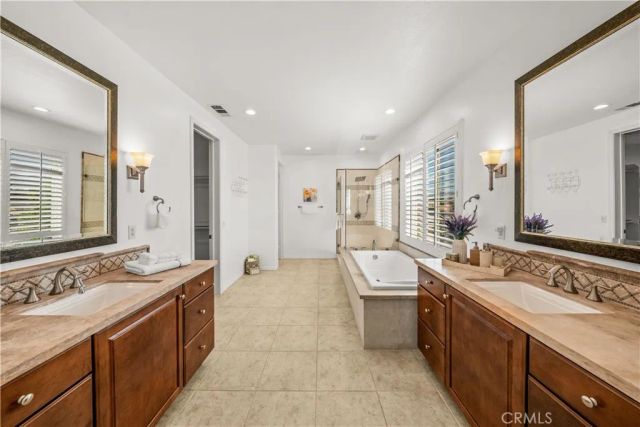 22588 Lamplight, Saugus, CA 91350