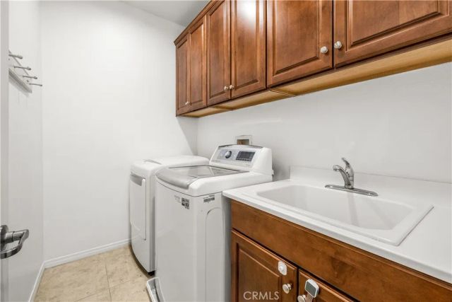 22588 Lamplight, Saugus, CA 91350