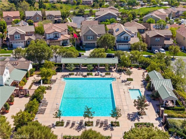 22588 Lamplight, Saugus, CA 91350