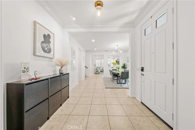 22588 Lamplight, Saugus, CA 91350