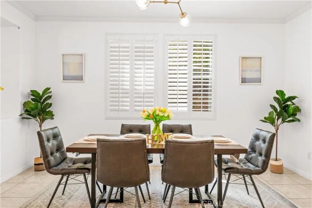 22588 Lamplight, Saugus, CA 91350