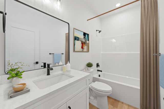 17807 E 3rd Ln, Spokane Valley, WA 99016