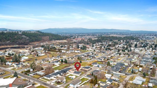 17807 E 3rd Ln, Spokane Valley, WA 99016