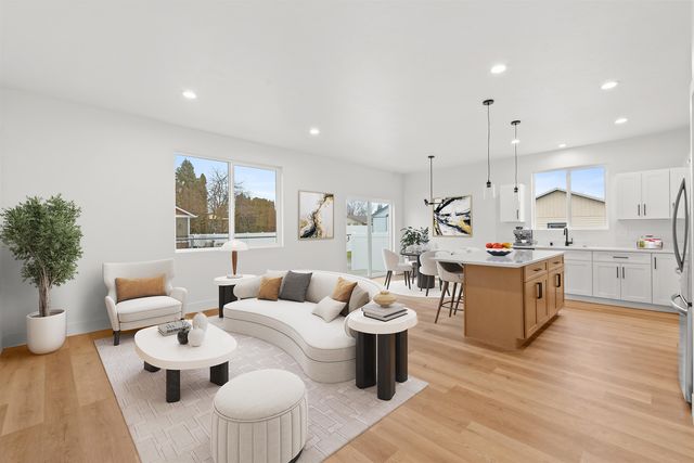 17807 E 3rd Ln, Spokane Valley, WA 99016