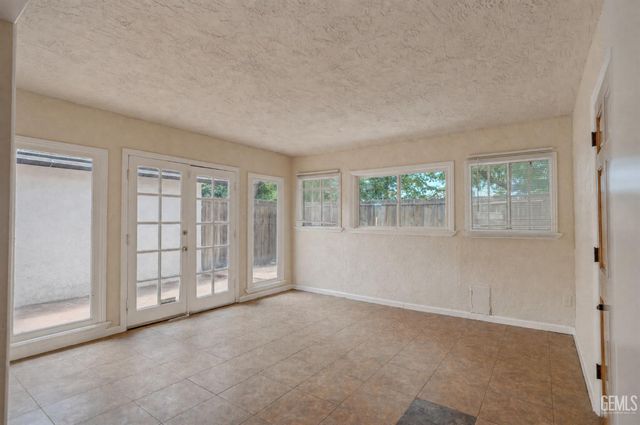 3000 Verdant, Bakersfield, CA 93309