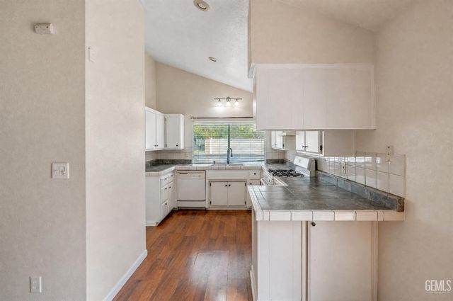 3000 Verdant, Bakersfield, CA 93309
