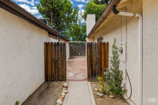 3000 Verdant, Bakersfield, CA 93309