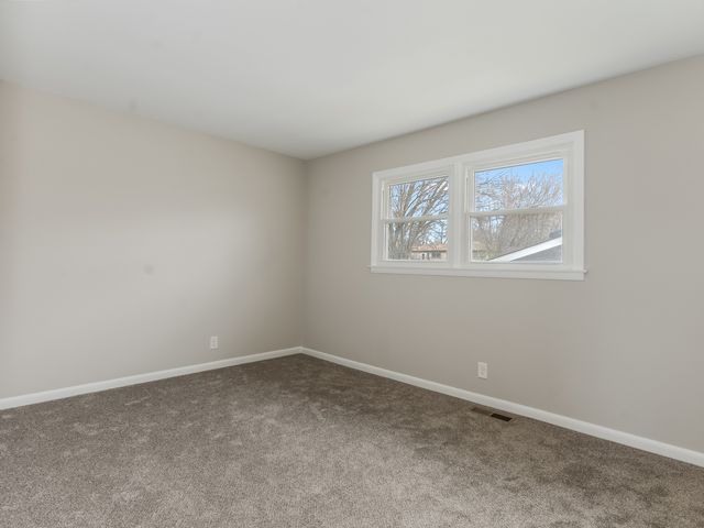 322 Rockhurst Road, Bolingbrook, IL 60440