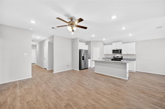 2411 Mulligan Lane, Navasota, TX 77868