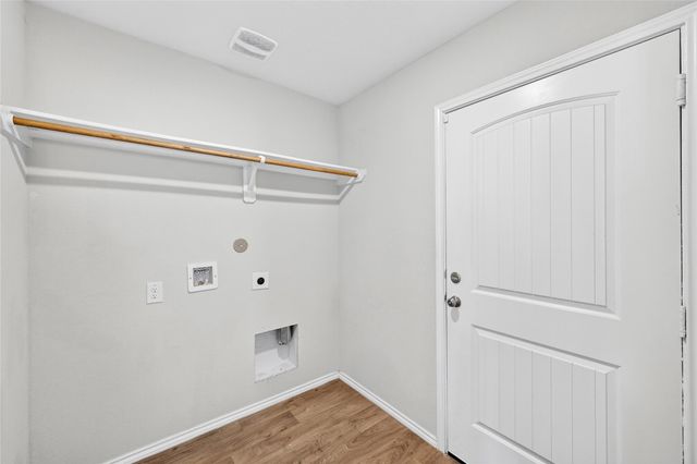 2411 Mulligan Lane, Navasota, TX 77868