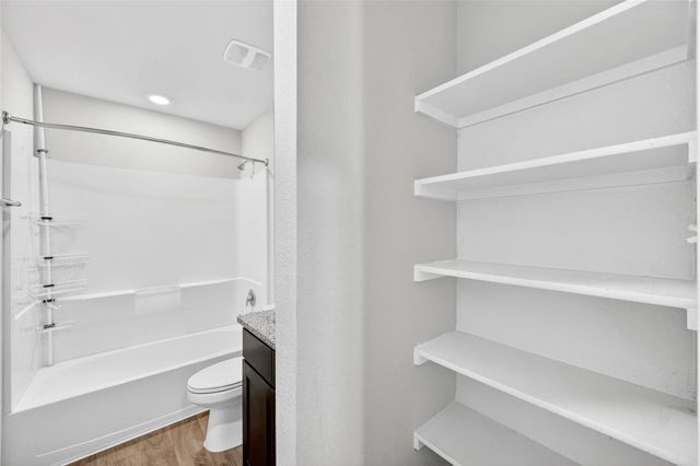 2411 Mulligan Lane, Navasota, TX 77868