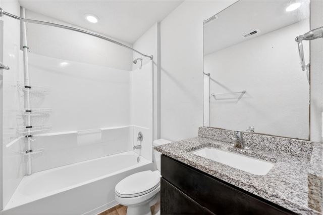 2411 Mulligan Lane, Navasota, TX 77868