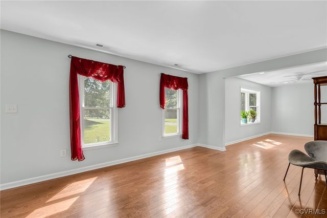 15410 Rowlett Rd, Chesterfield, VA 23838