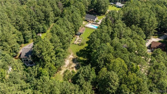 15410 Rowlett Rd, Chesterfield, VA 23838
