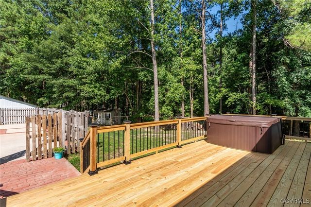 15410 Rowlett Rd, Chesterfield, VA 23838