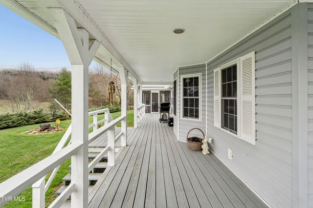 958 Avery Branch Road, Mountain City, TN 37683