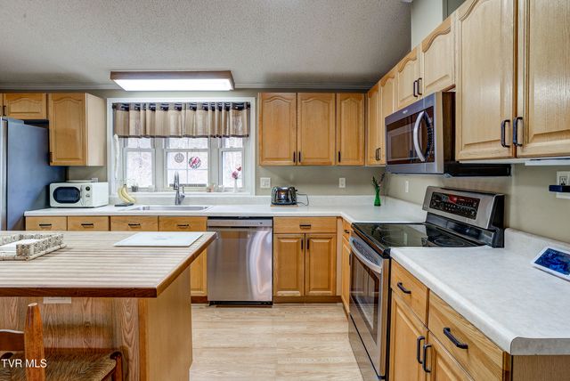 958 Avery Branch Road, Mountain City, TN 37683