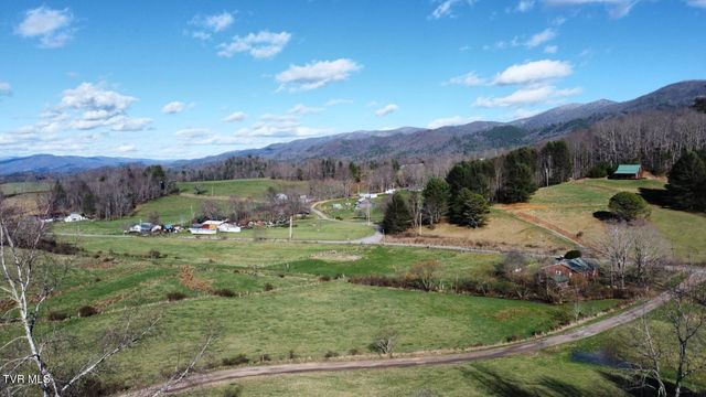 958 Avery Branch Road, Mountain City, TN 37683